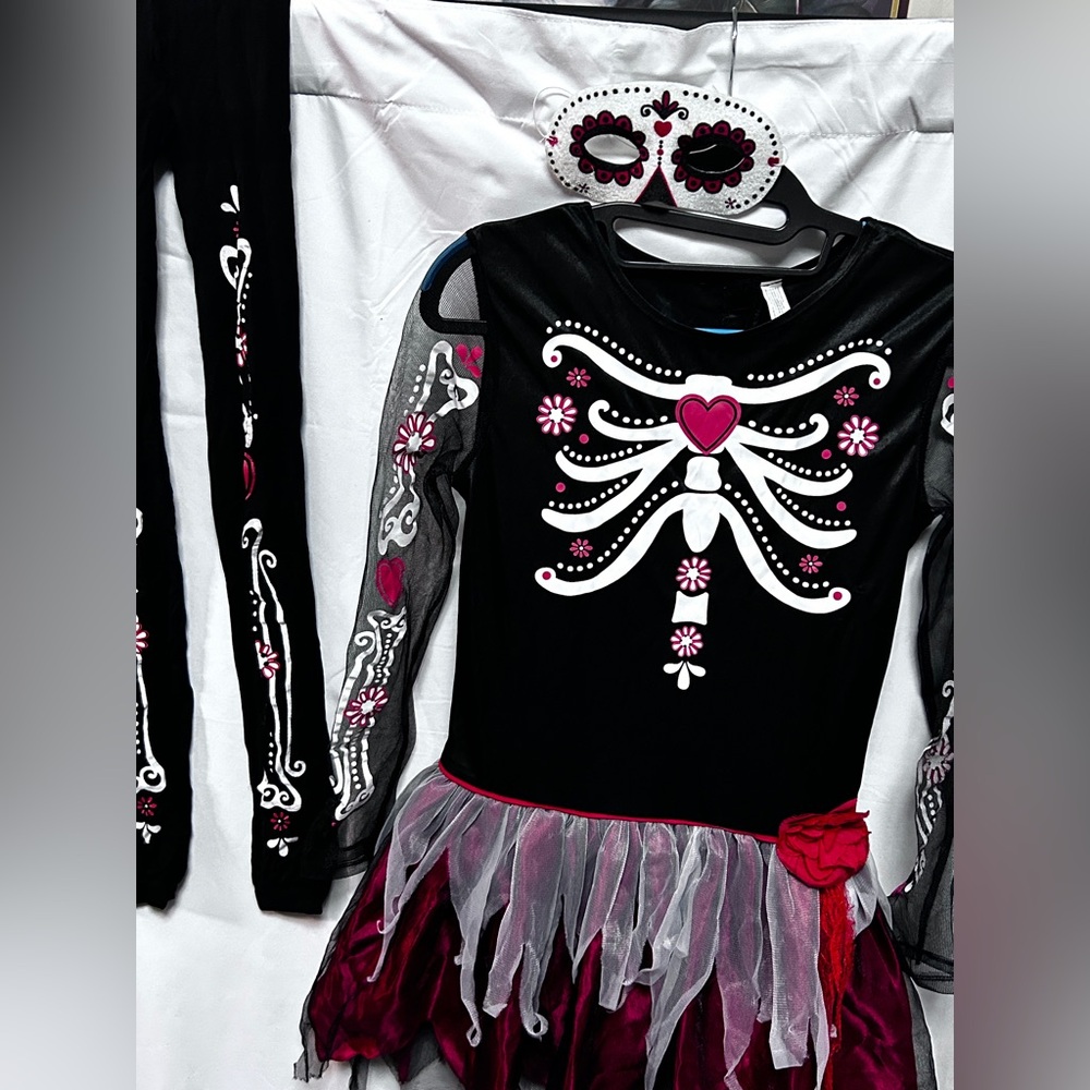 Kids Floral Skeleton Costume with Heart Accents